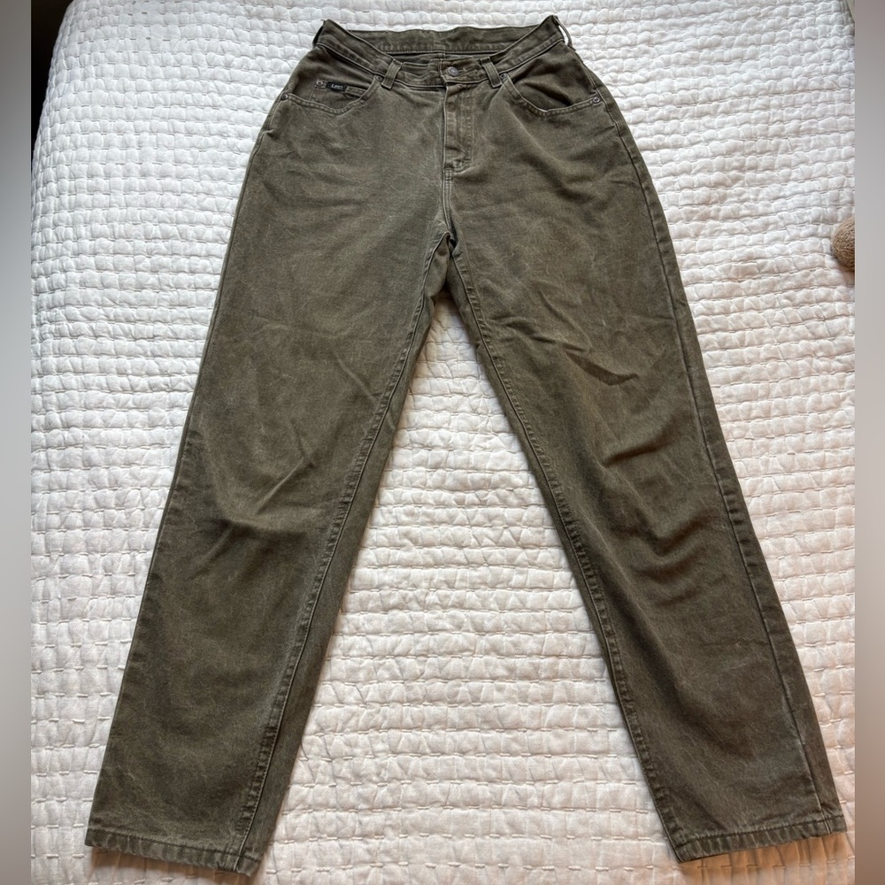 Lee Women’s olive high rise jeans!